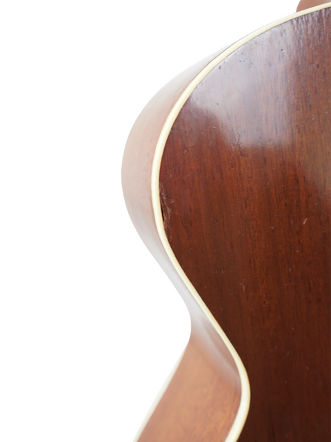 1951 Gibson ES-335 acoustic guitar, representing vintage craftsmanship and design excellence from the USA.