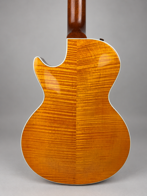 26232 26232 Gibson Les Paul Supreme – back body detail
