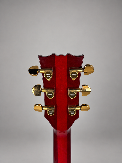 26233 26233 Yamaha SG2000 – rear headstock and serial