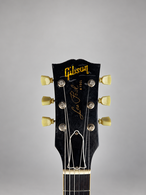 26237 26237 Gibson Nachoburst Les Paul – front headstock