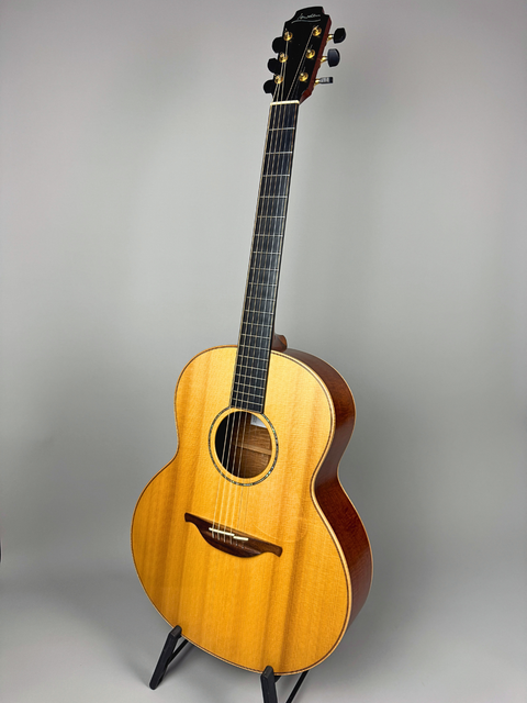 Lowden F-35 - IR 2014