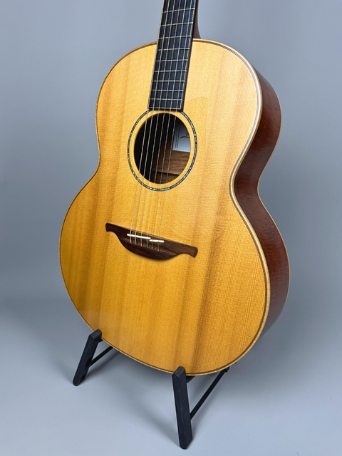 Lowden F-35 - IR 2014