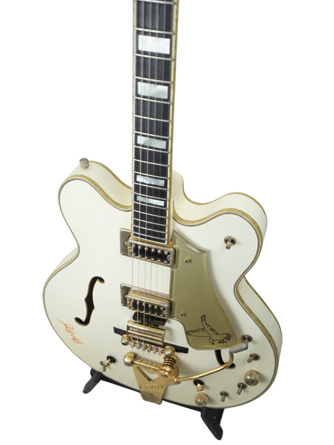 Vintage Gretsch White Falcon 7594 Signed by Neil Young - USA 1972