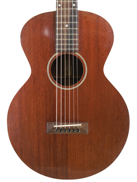 A 1929 Gibson L-0 guitar, emblematic of the 1930s era, linked to Martin Luther King Jr.'s musical influences