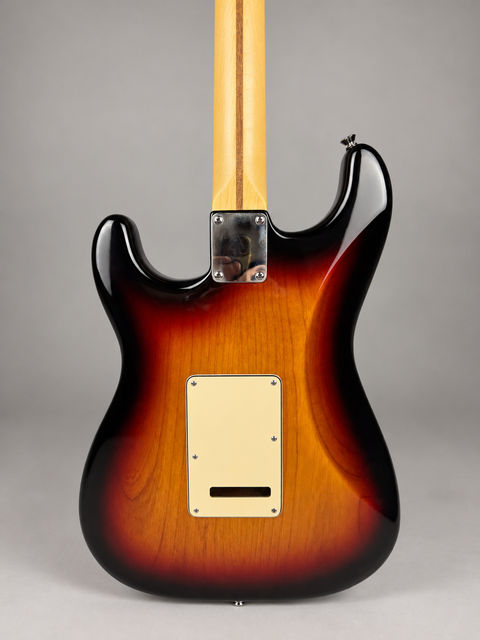 Fender 60th Diamond Anniversary American Series Stratocaster - USA 2006, photo 4 of 13