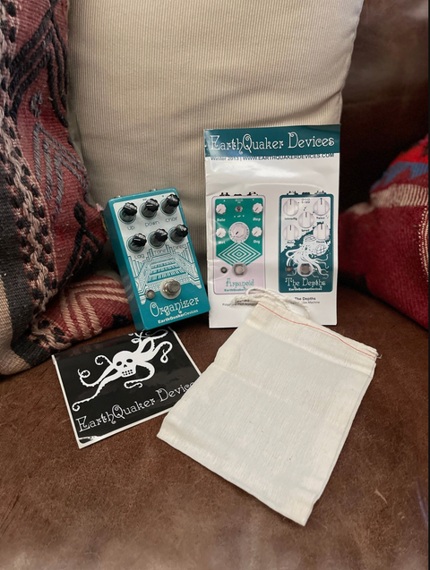 EarthQuaker Devices Organizer Polyphonic Organ Emulator