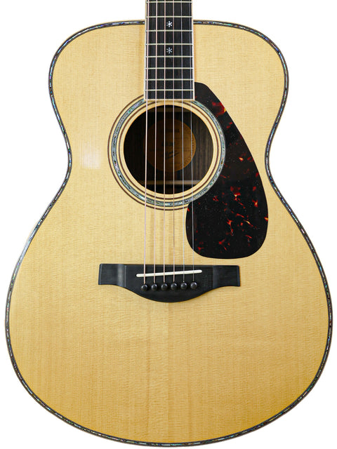 Yamaha FX-7S acoustic guitar, LS36 ARE, made in Japan in 2020, featuring a sleek design and rich sound quality.