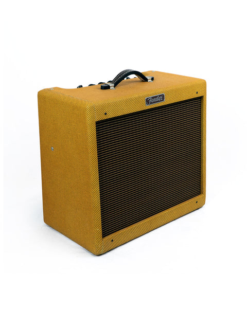 2012 Fender Blues Junior III Limited Edition tube amplifier, 30W, with a vintage aesthetic and rich sound quality.