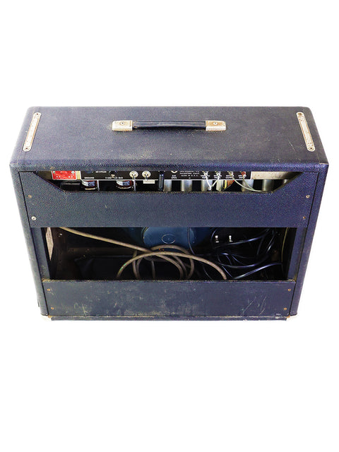 Blackface 1964 Fender Vibroverb amplifier with visible internal wires and cables, 40W combo model.