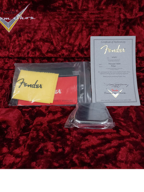 Display of Fender Custom Shop 30th Anniversary ’51 Nocaster NOS guitar and amp, highlighting their unique features.