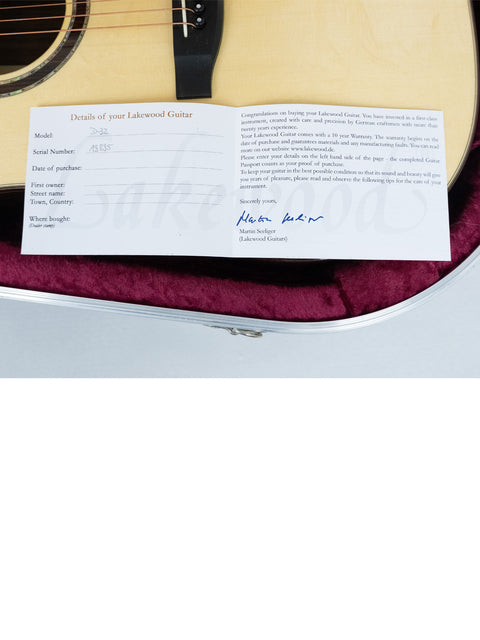 Inside a case, a Lakewood D-32 Dreadnought guitar from Germany 2015, accompanied by a signed certificate.