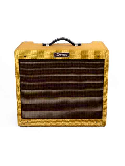The Fender Blues Junior III, a classic guitar amplifier from 2012, limited edition, known for its rich sound and vintage style.