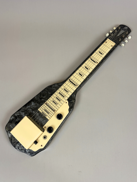 SOLD - Vintage Silvertone Lap-Steel - USA 1955-56