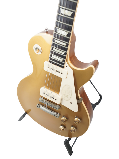 2011 Gibson Les Paul Custom Goldtop, 1956 Reissue, featuring a vintage look and premium quality craftsmanship.