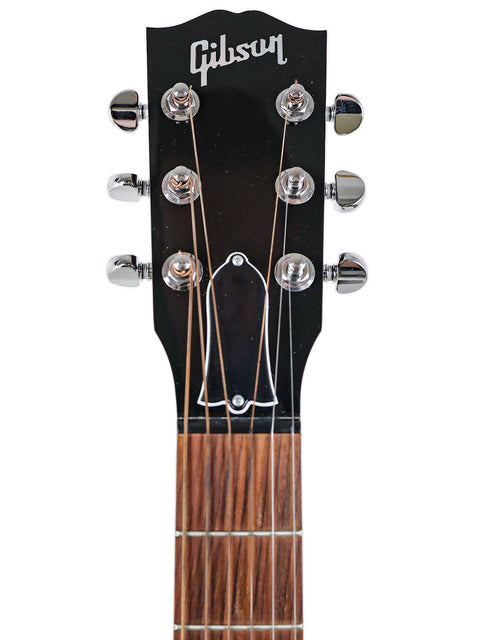 2018 Gibson L-00 Standard Jumbo Acoustic Guitar, USA-made, featuring a beautiful vintage sunburst design and premium quality.