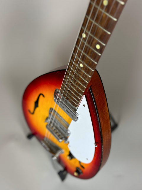 Vintage Maton L202 Lute Guitar - AUS 1967/68