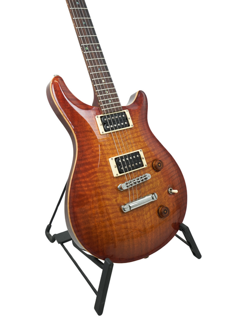 Belman Double Cut Grand - Aus 2005 with a focus on the top wood grain and premium hardware details.