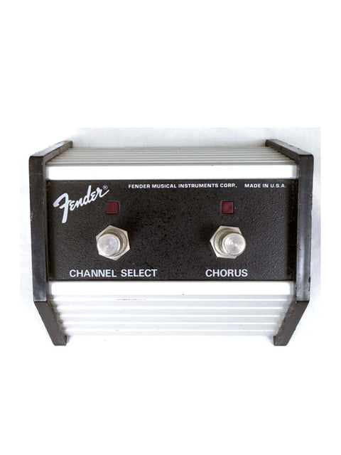 1992 Fender Princeton Chorus Combo, highlighting the channel select function for enhanced audio versatility.