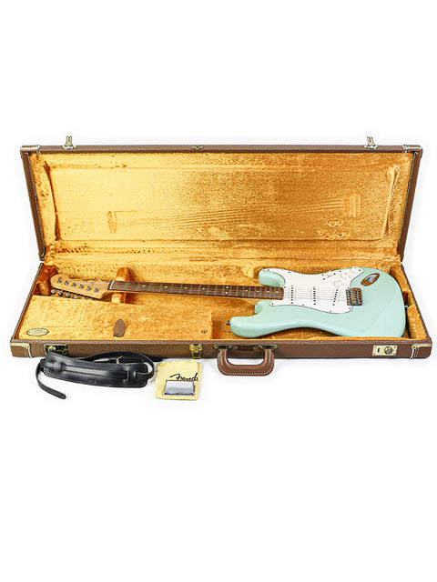 A vintage-style Fender Custom Shop 1960's Closet Classic Stratocaster electric guitar, made in the USA in 2003, with iconic features.
