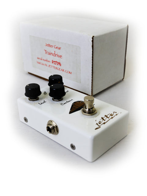 Jetter Trainwreck Amp Clone pedal in white with black knobs, showcasing its sleek design and compact box.