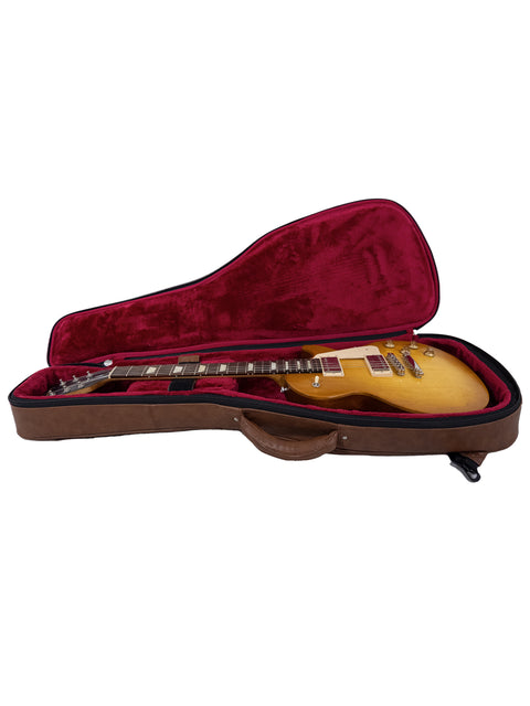 The Gibson GB-1 guitar case, tailored for the 2019 Les Paul Tribute, features a sturdy design for optimal protection.