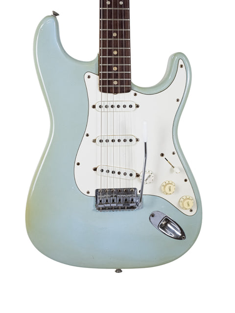 Vintage 1972 Fender Custom Shop Stratocaster, showcasing a refined design and classic features, now sold.
