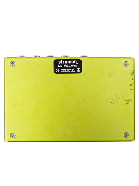 Yellow box with "kyro" text, showcasing the Strymon Volante Magnetic Echo Machine, crafted in the USA.
